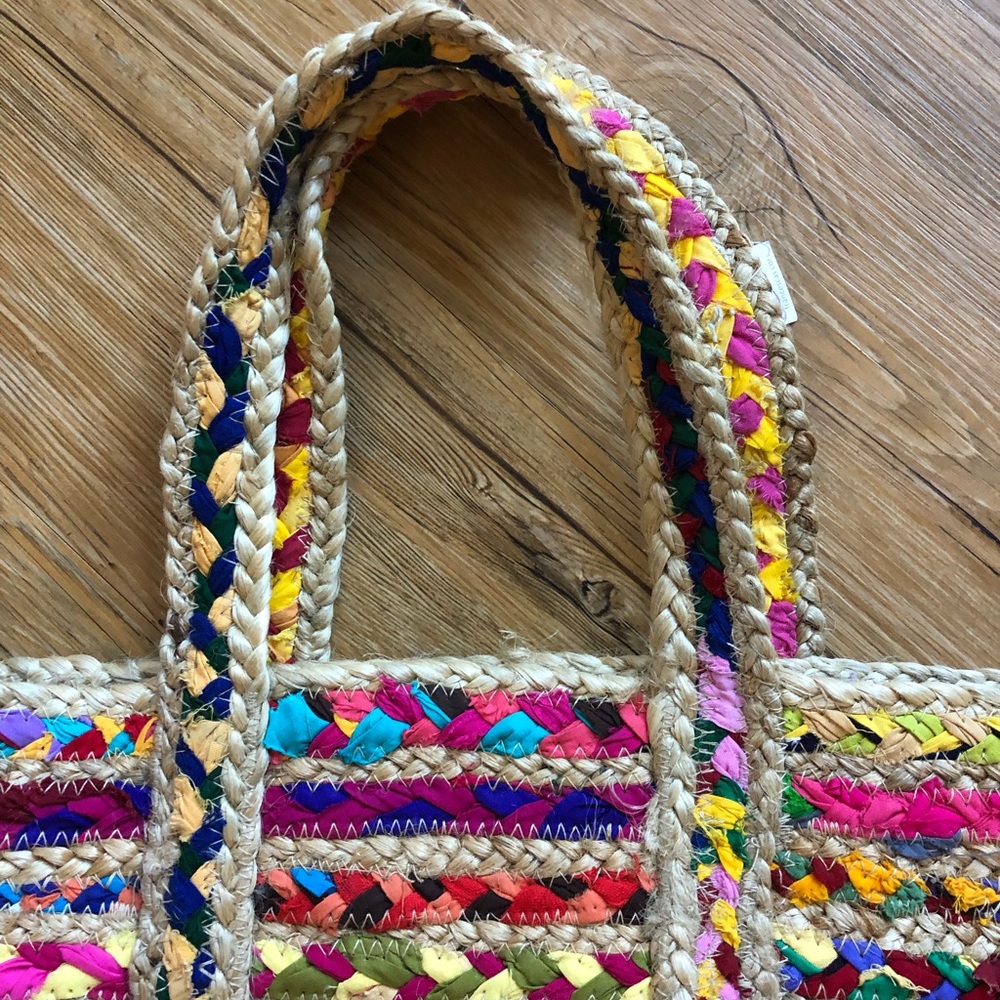 Francesca’s Straw Boho Tote Bag - Picture 6 of 10